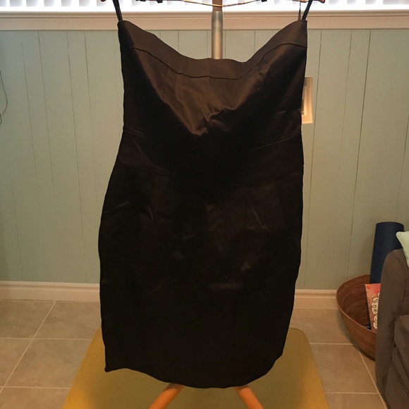 Toronto designer - Strapless cotton dress - Picture 3 of 7